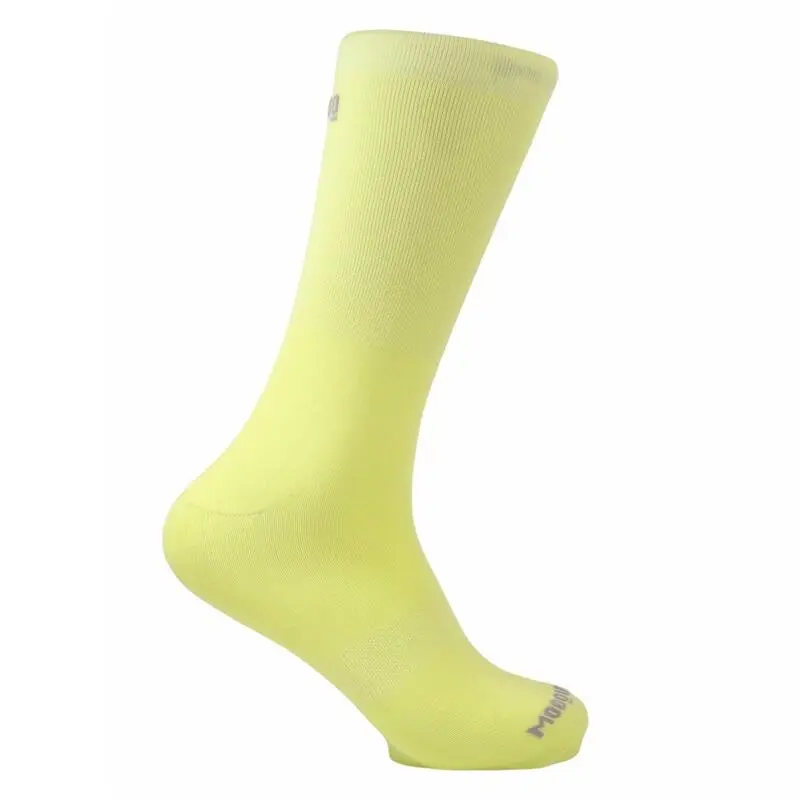 Calcetines Unisex Lisos Altos Mooquer Classy Amarillo Bordados en España - Ropa de Trail Running 2 Calcetines Unisex Lisos Altos Mooquer Classy Amarillo Bordados en España - Ropa de Trail Running - Imagen 2