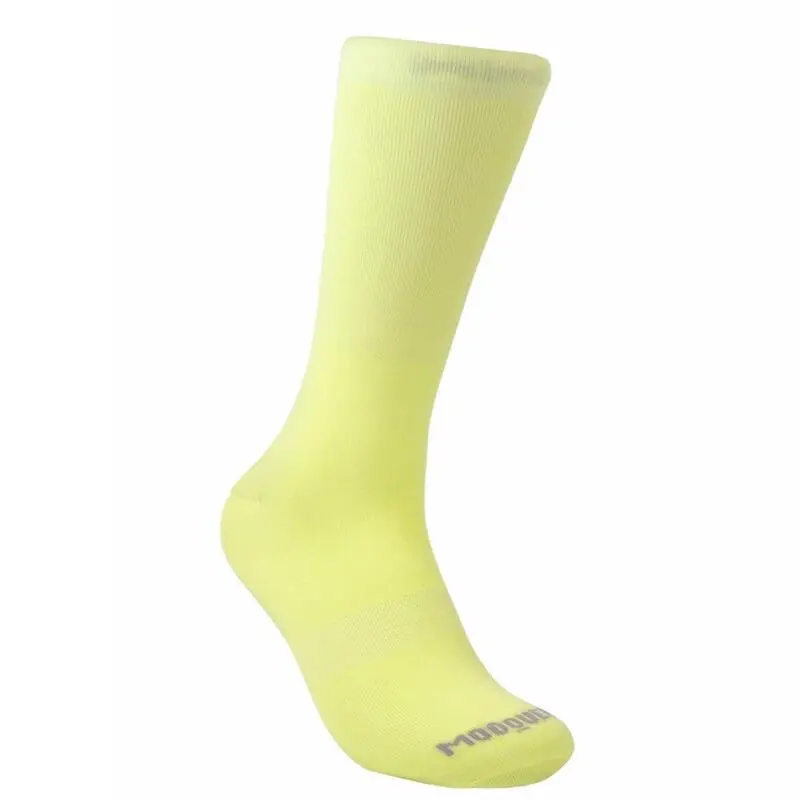 Calcetines Unisex Lisos Altos Mooquer Classy Amarillo Bordados en España - Ropa de Trail Running 3 Calcetines Unisex Lisos Altos Mooquer Classy Amarillo Bordados en España - Ropa de Trail Running - Imagen 3