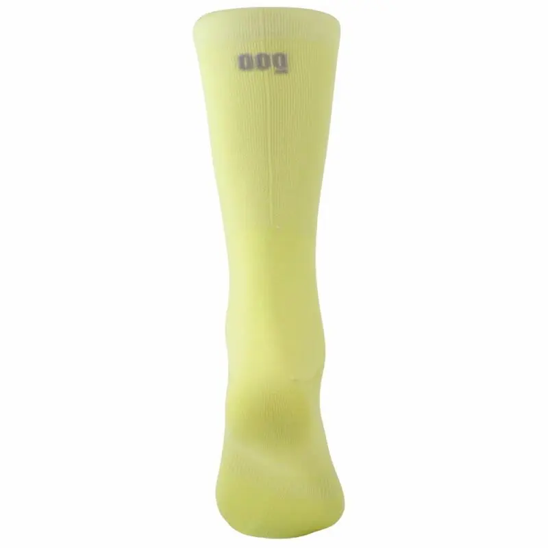 Calcetines Unisex Lisos Altos Mooquer Classy Amarillo Bordados en España - Ropa de Trail Running 4 Calcetines Unisex Lisos Altos Mooquer Classy Amarillo Bordados en España - Ropa de Trail Running - Imagen 4