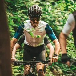 Maillot De Ciclismo Manga Corta Verano Hombre ATELCIC CAERU E55 Blanco - Colección Triatlón -Quechuagatta comercio maillot de ciclismo manga corta verano hombre atelcic caeru e55 blanco 3